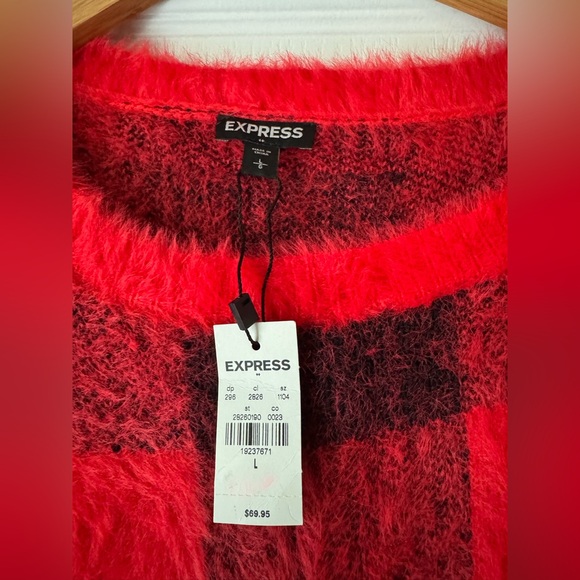 NWT Express Buffalo Plaid Sweater
Slouchy Christmas Size L - Picture 5 of 8